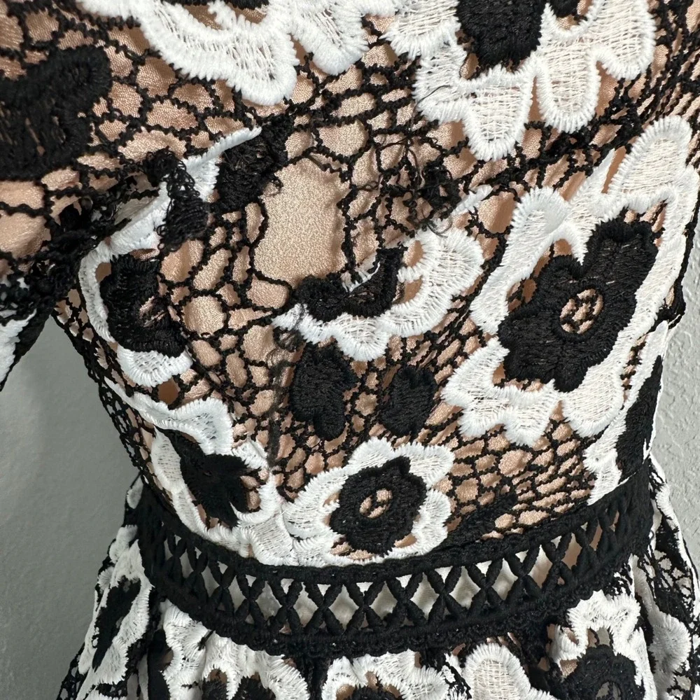 Just Me white black Floral Lace tiered Midi‎ Dress Beige Collar womens size med